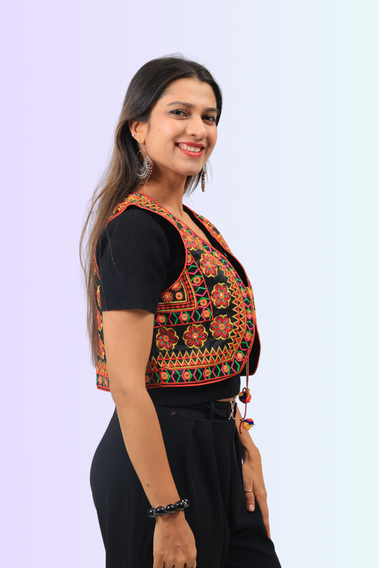 Classic Kutchi Mirror Work Koti – Embroidered Jacket for Garba & Dandiya Nights